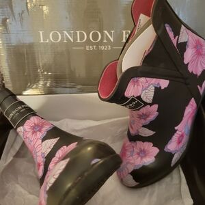 London Fog Women's Black and Pink Floral Boots. NIB